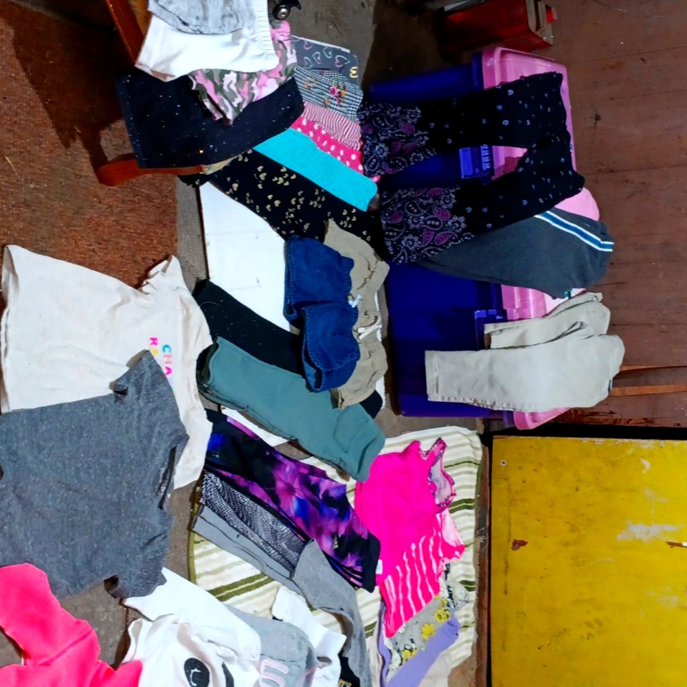 Bulk of kids cloths 33 items. Sizes 5-7